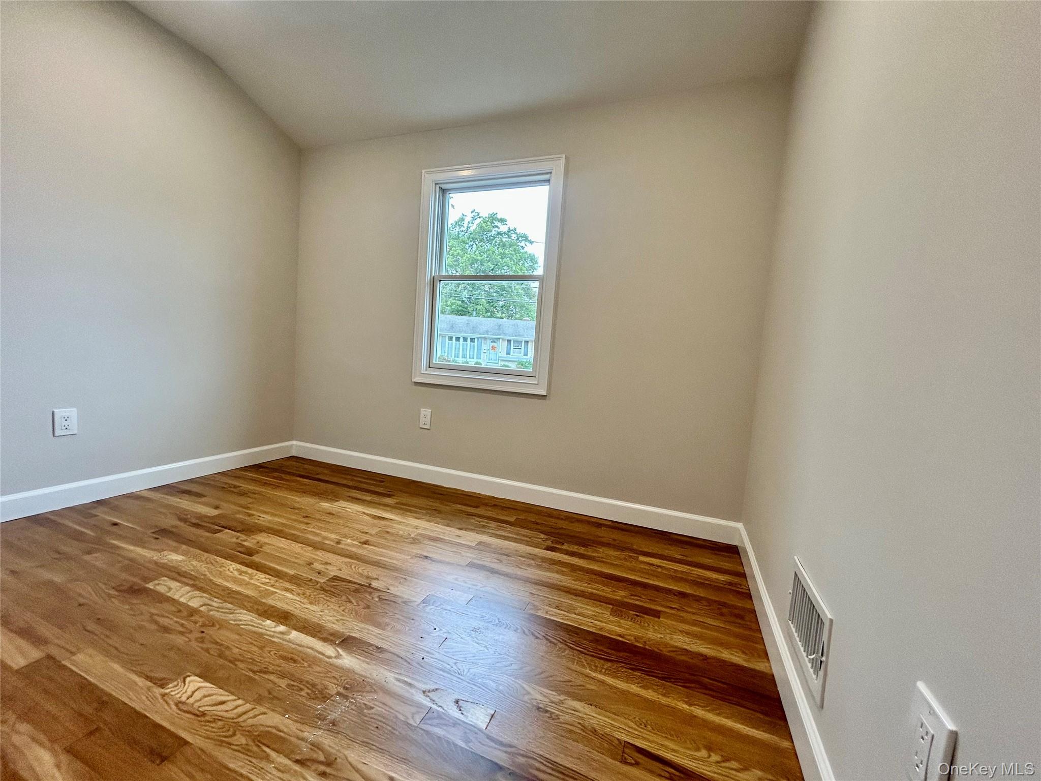 91 Udalia Court, West Islip, NY 11795