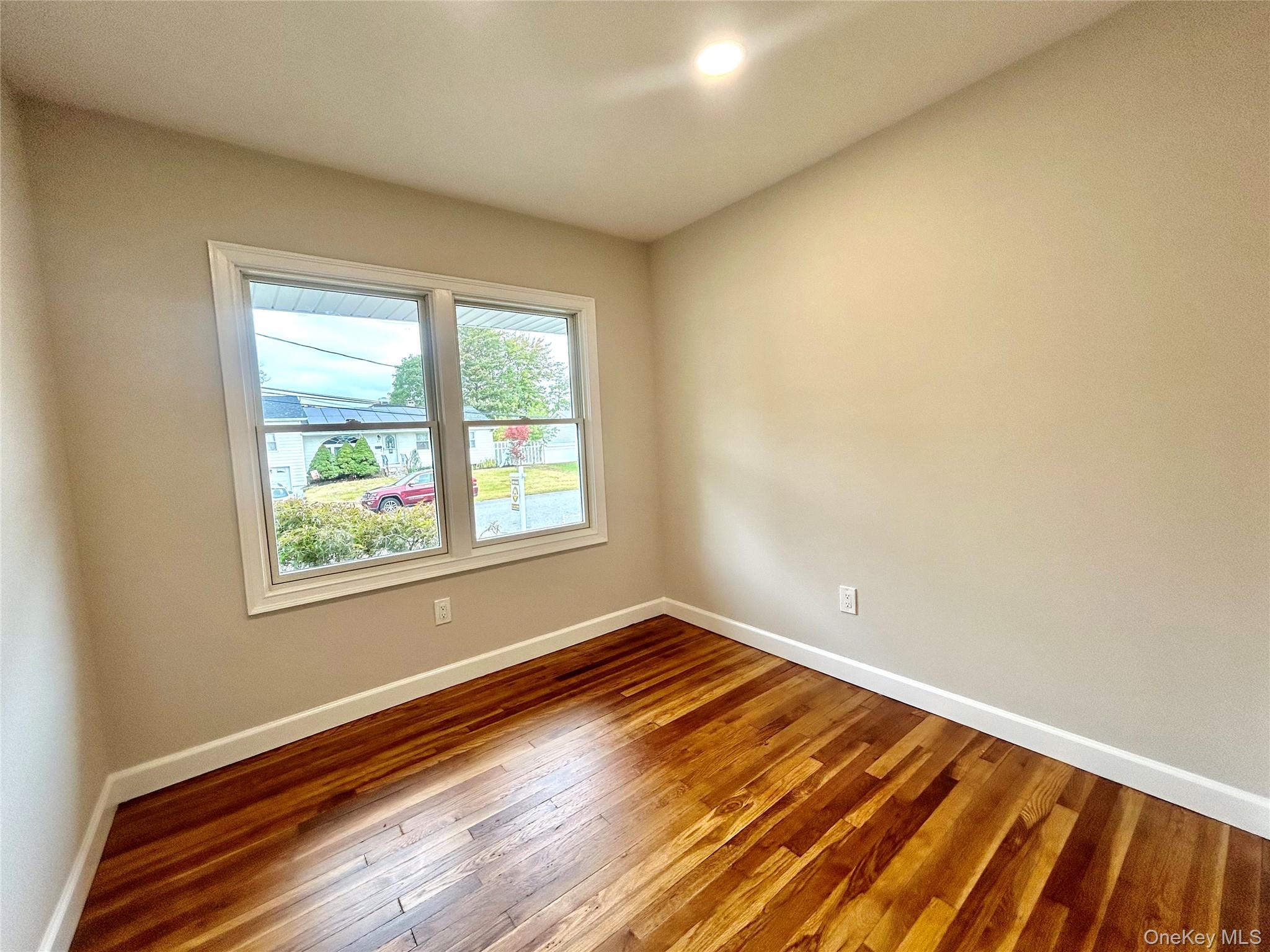 91 Udalia Court, West Islip, NY 11795