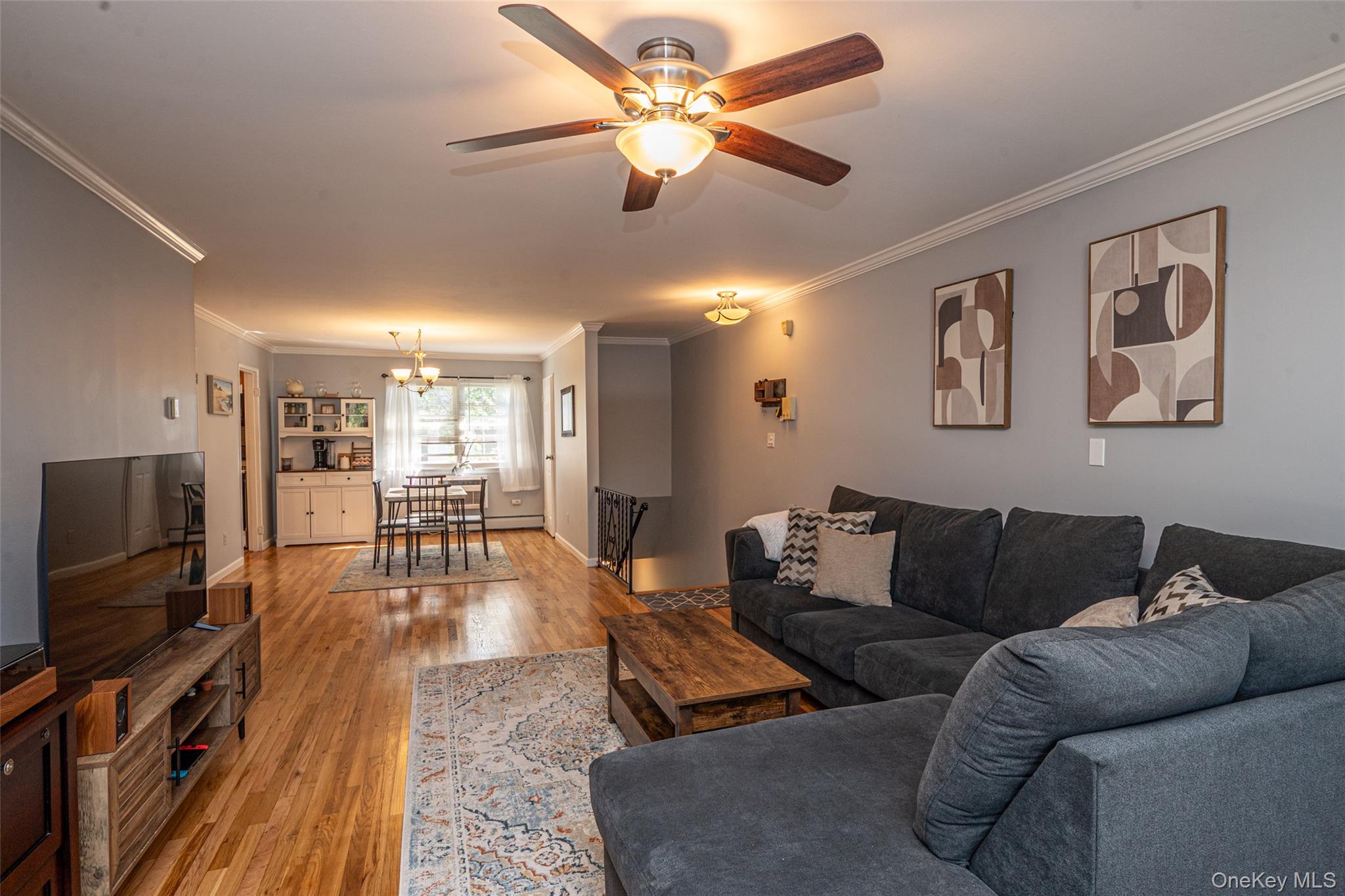 2319 Wilshire Lane # B19, Oakdale, NY 11769