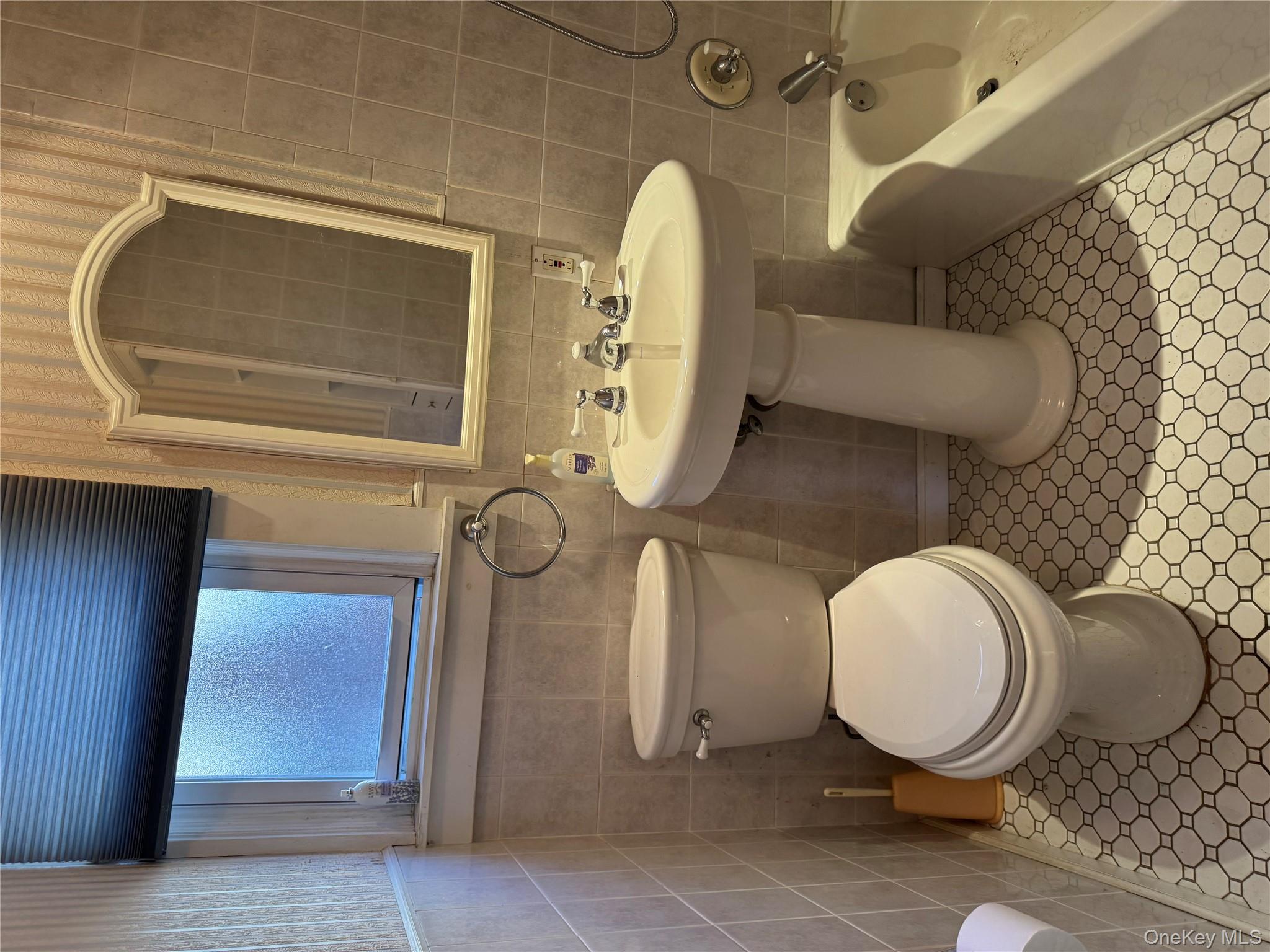 511 Bolton Avenue, Bronx, NY 10473