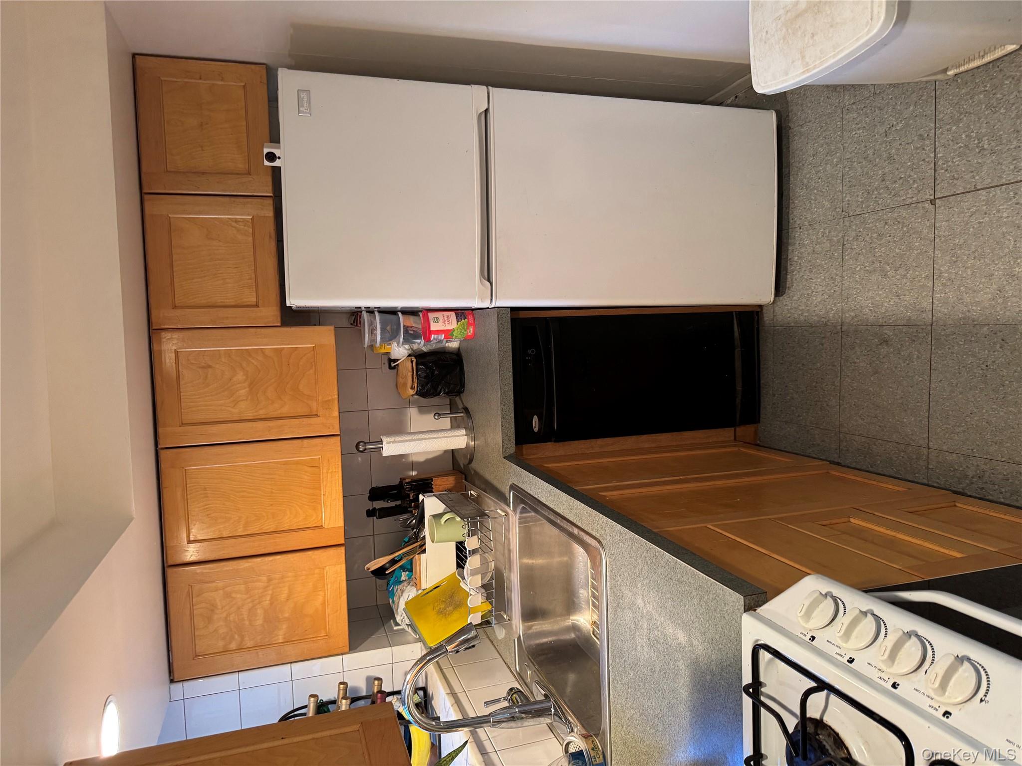 511 Bolton Avenue, Bronx, NY 10473