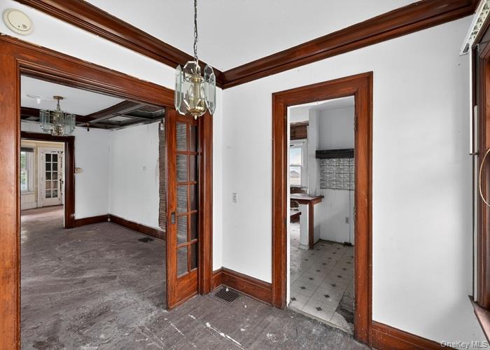 63 RUGBY Avenue, Rochester, NY 14619