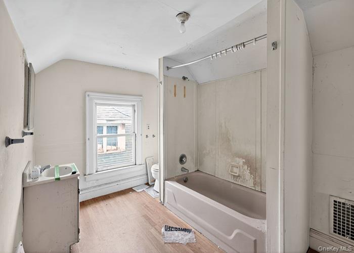 63 RUGBY Avenue, Rochester, NY 14619