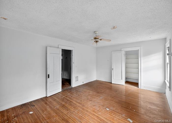 63 RUGBY Avenue, Rochester, NY 14619