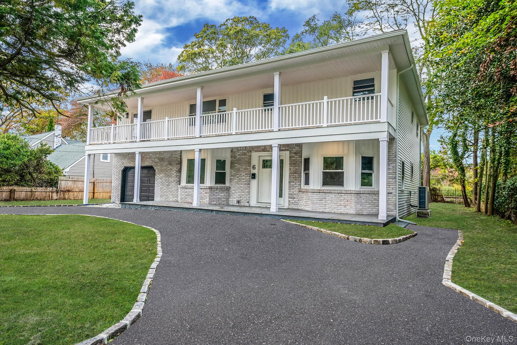 6 Connetquot Drive, Oakdale, NY 11769