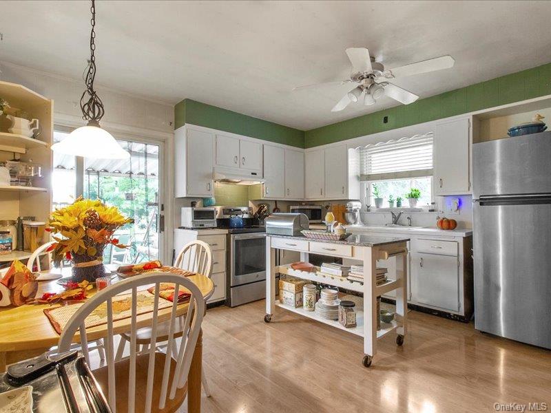 9 Glenwood Avenue, Poughkeepsie, NY 12603