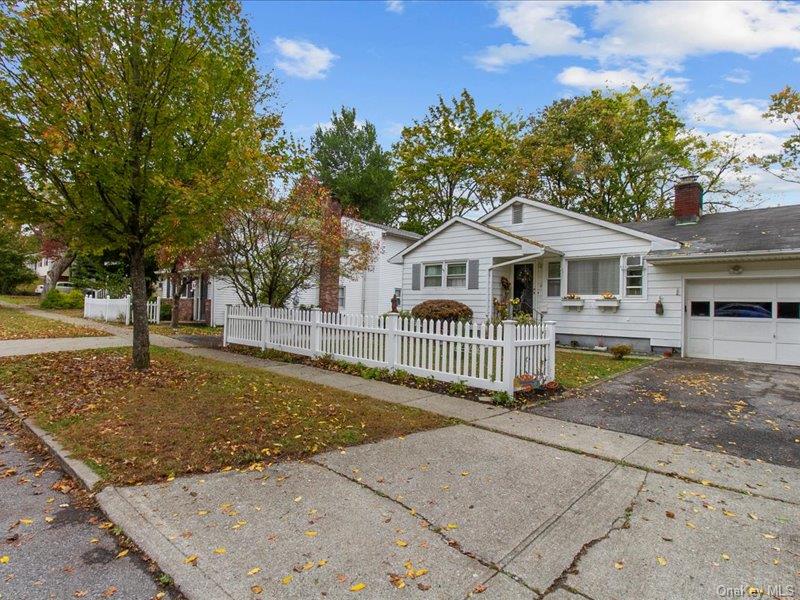 9 Glenwood Avenue, Poughkeepsie, NY 12603