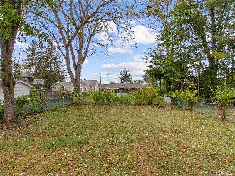 9 Glenwood Avenue, Poughkeepsie, NY 12603