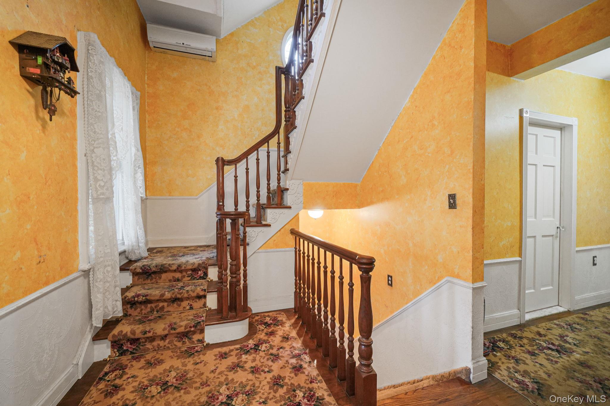 39 Handsome Avenue, Sayville, NY 11782