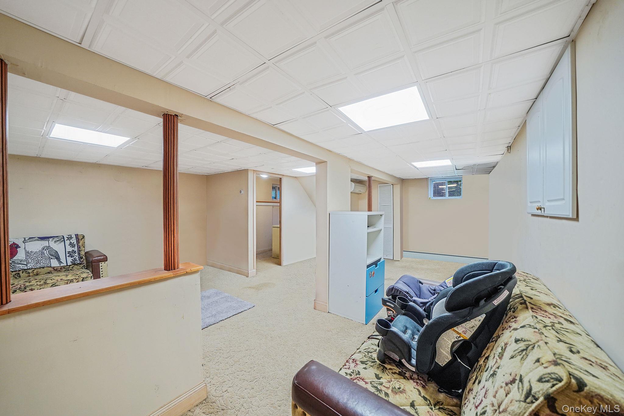 39 Handsome Avenue, Sayville, NY 11782