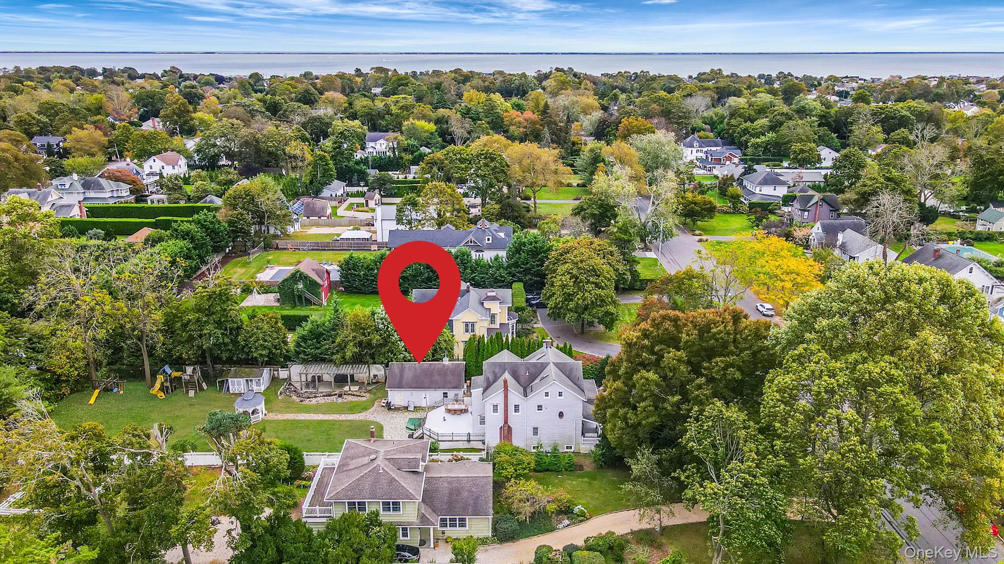 39 Handsome Avenue, Sayville, NY 11782