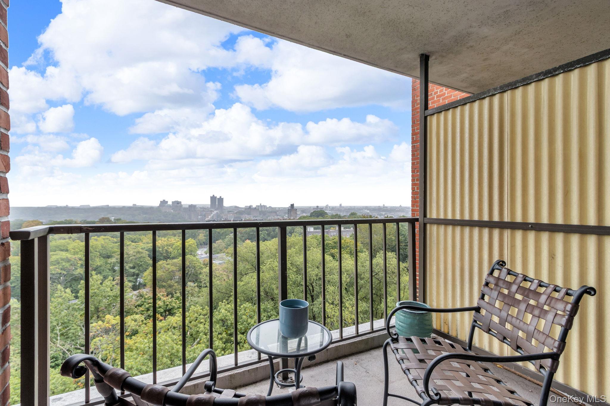 4555 Henry Hudson Parkway # 1208, Bronx, NY 10471