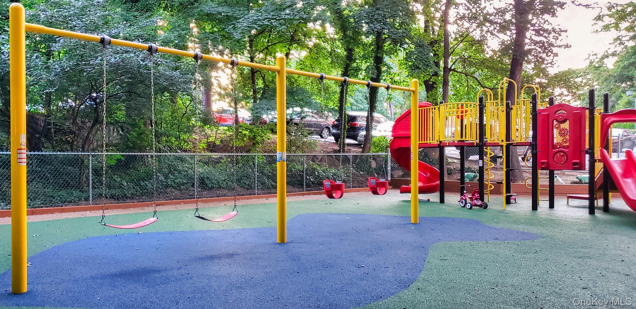 4555 Henry Hudson Parkway # 1208, Bronx, NY 10471