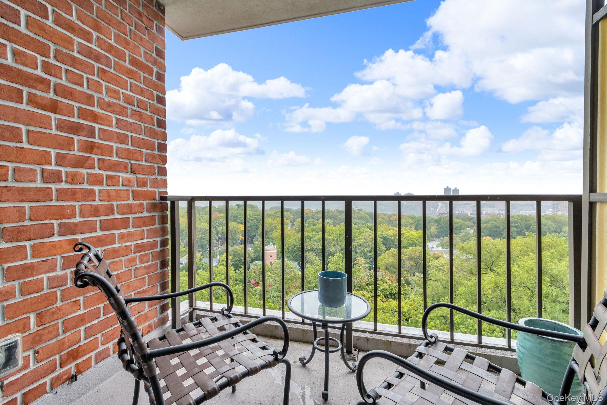 4555 Henry Hudson Parkway # 1208, Bronx, NY 10471