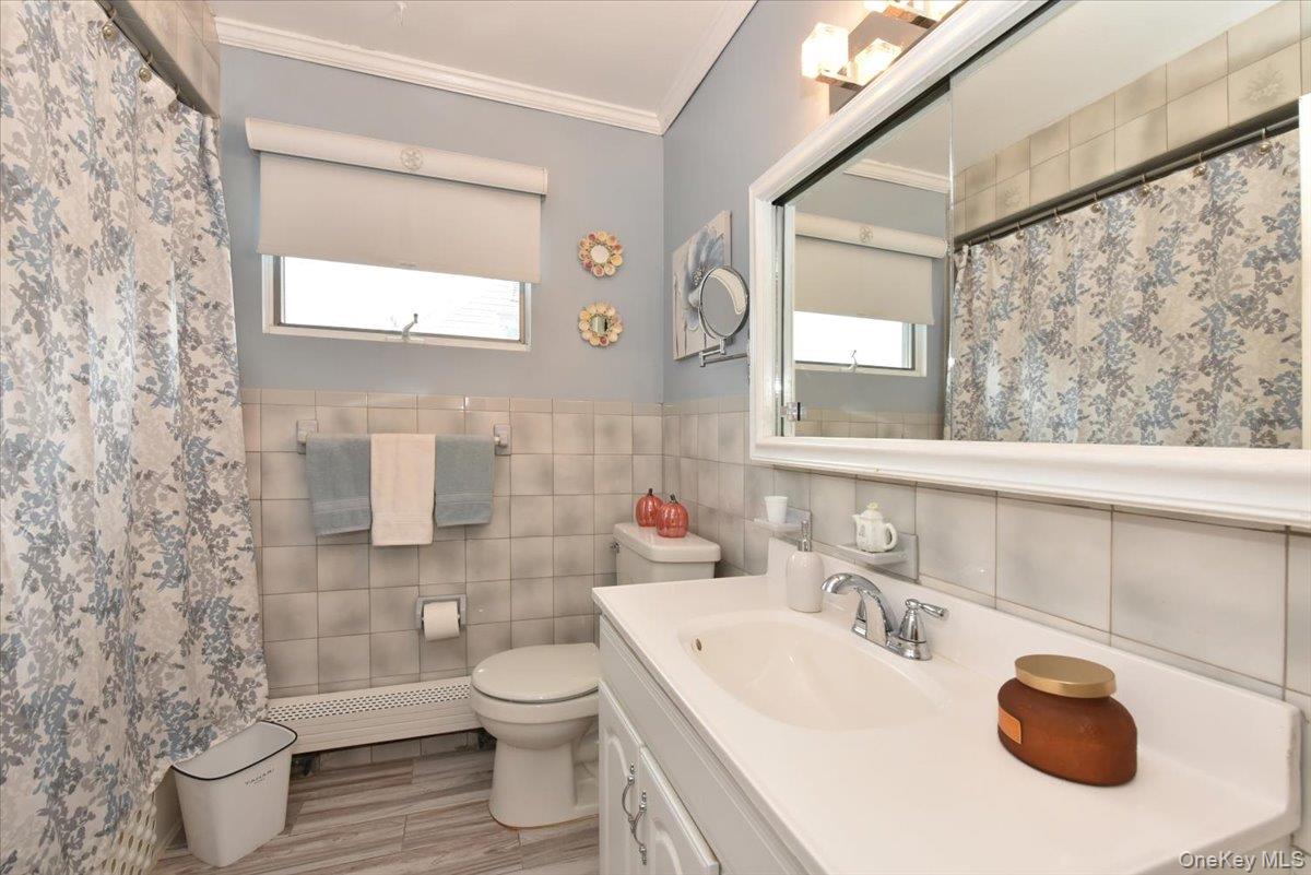 33 Ford Drive S, Massapequa, NY 11758