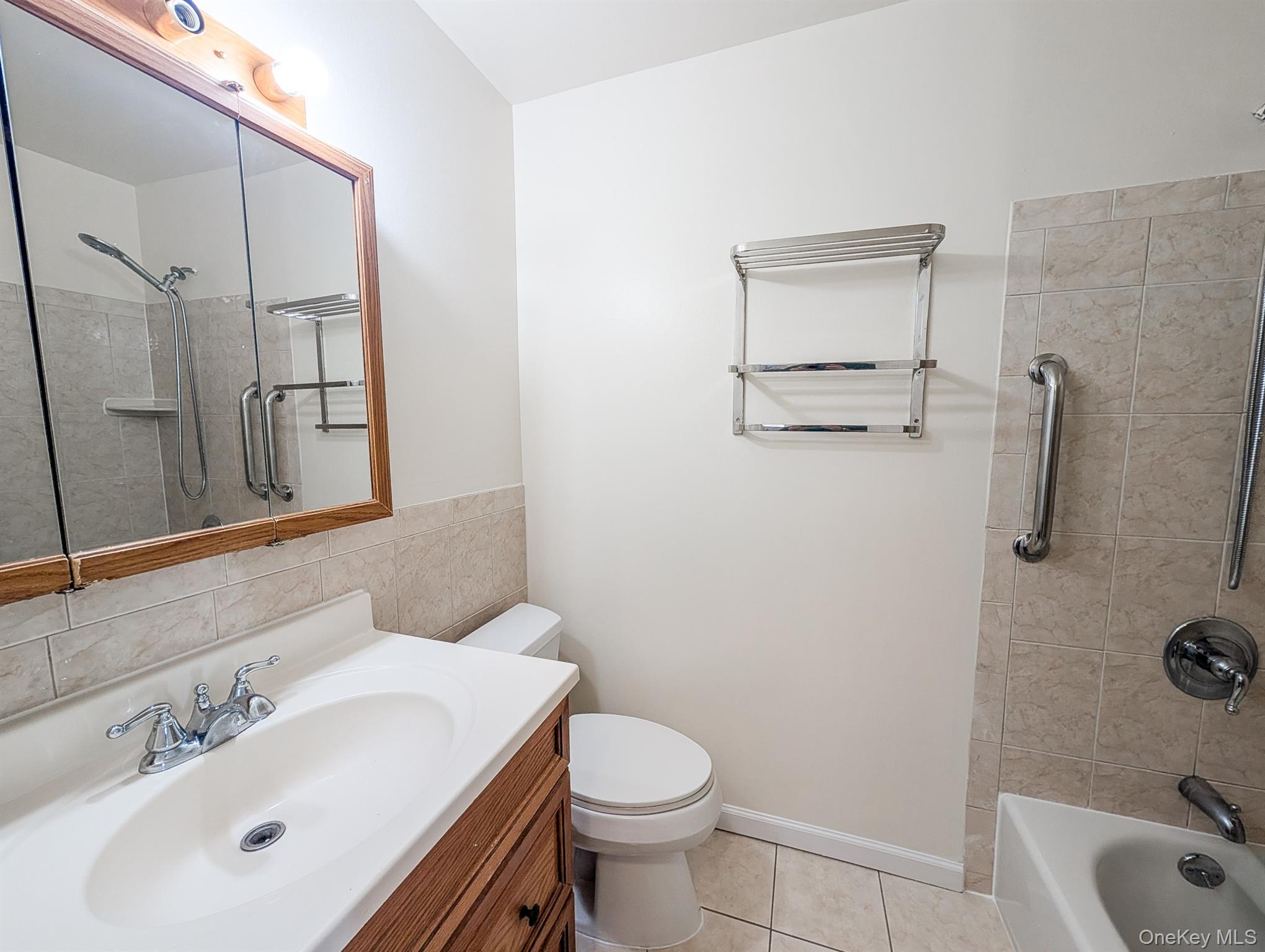 73 Rocky Point Yaphank Rd # 106, Rocky Point, NY 11778