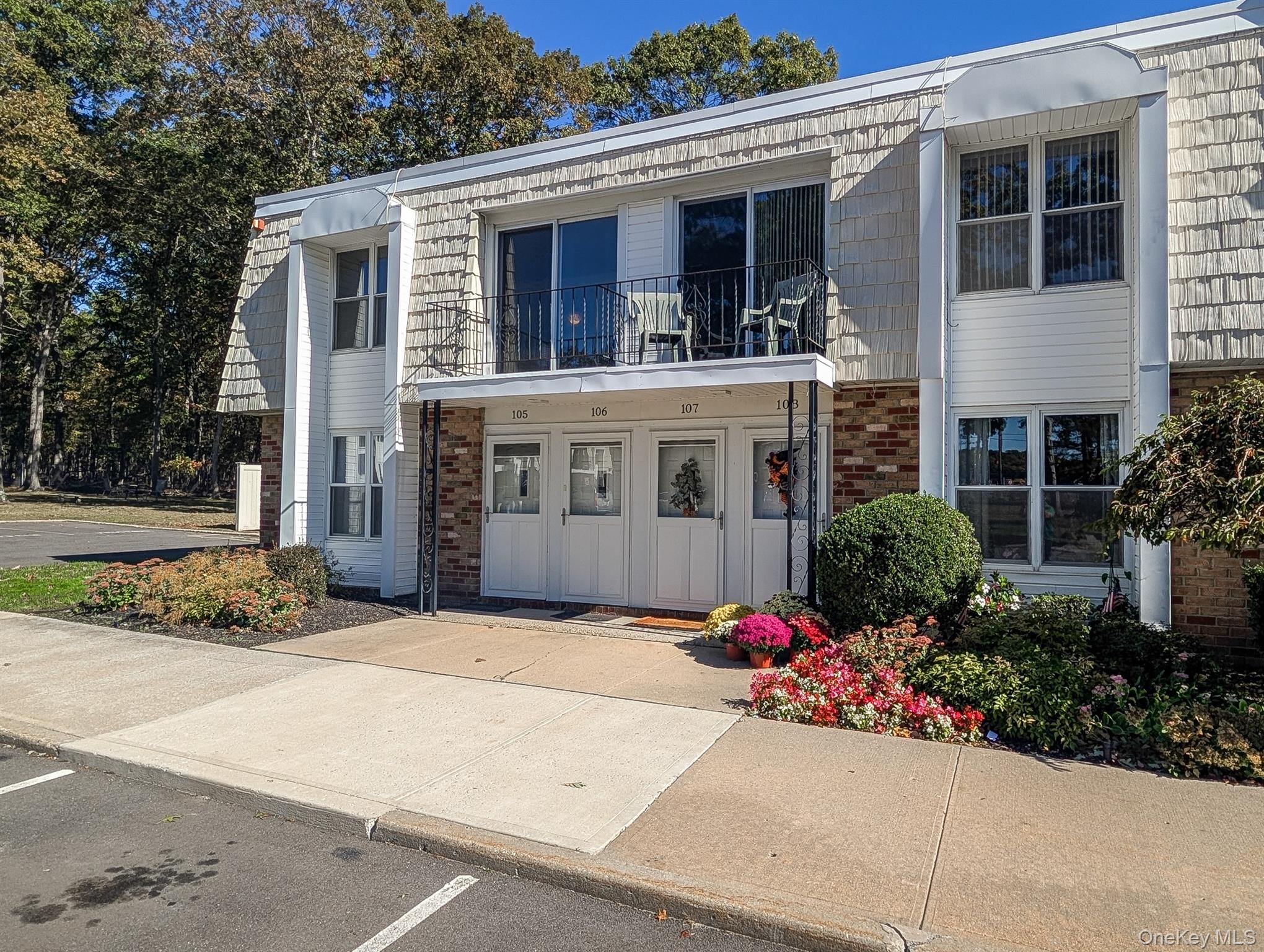 73 Rocky Point Yaphank Rd # 106, Rocky Point, NY 11778