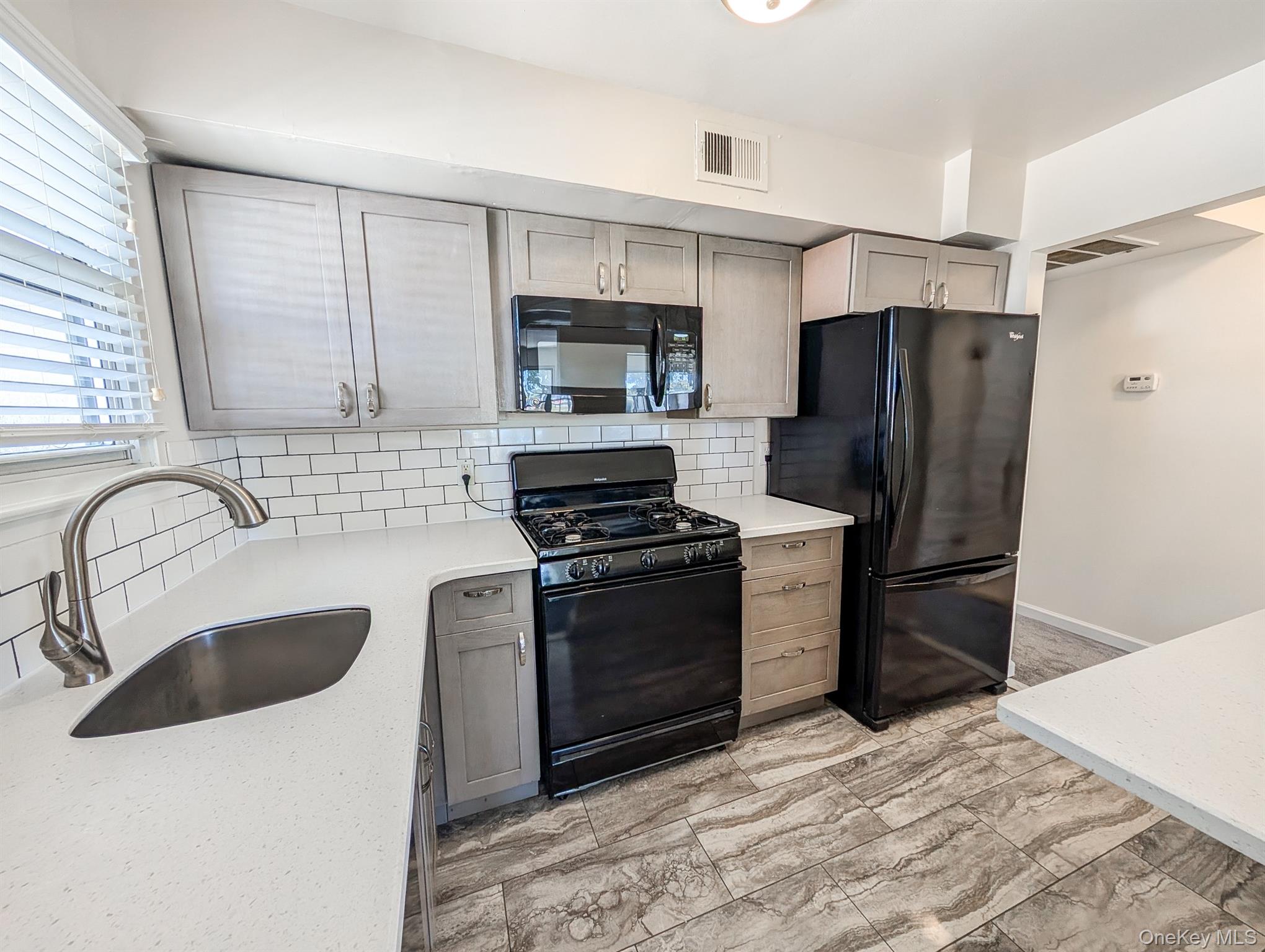 73 Rocky Point Yaphank Rd # 106, Rocky Point, NY 11778