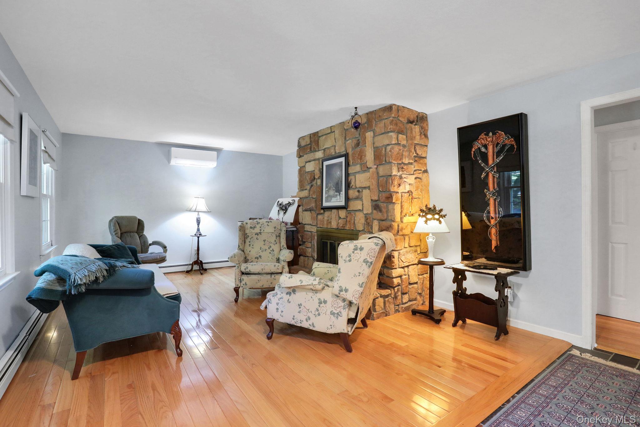 1033 Old Post Road, New Paltz, NY 12561