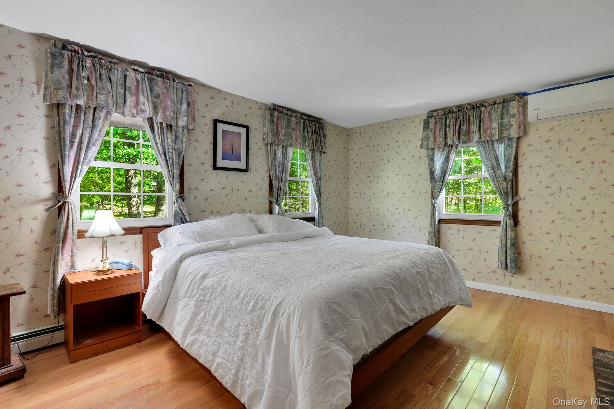 1033 Old Post Road, New Paltz, NY 12561