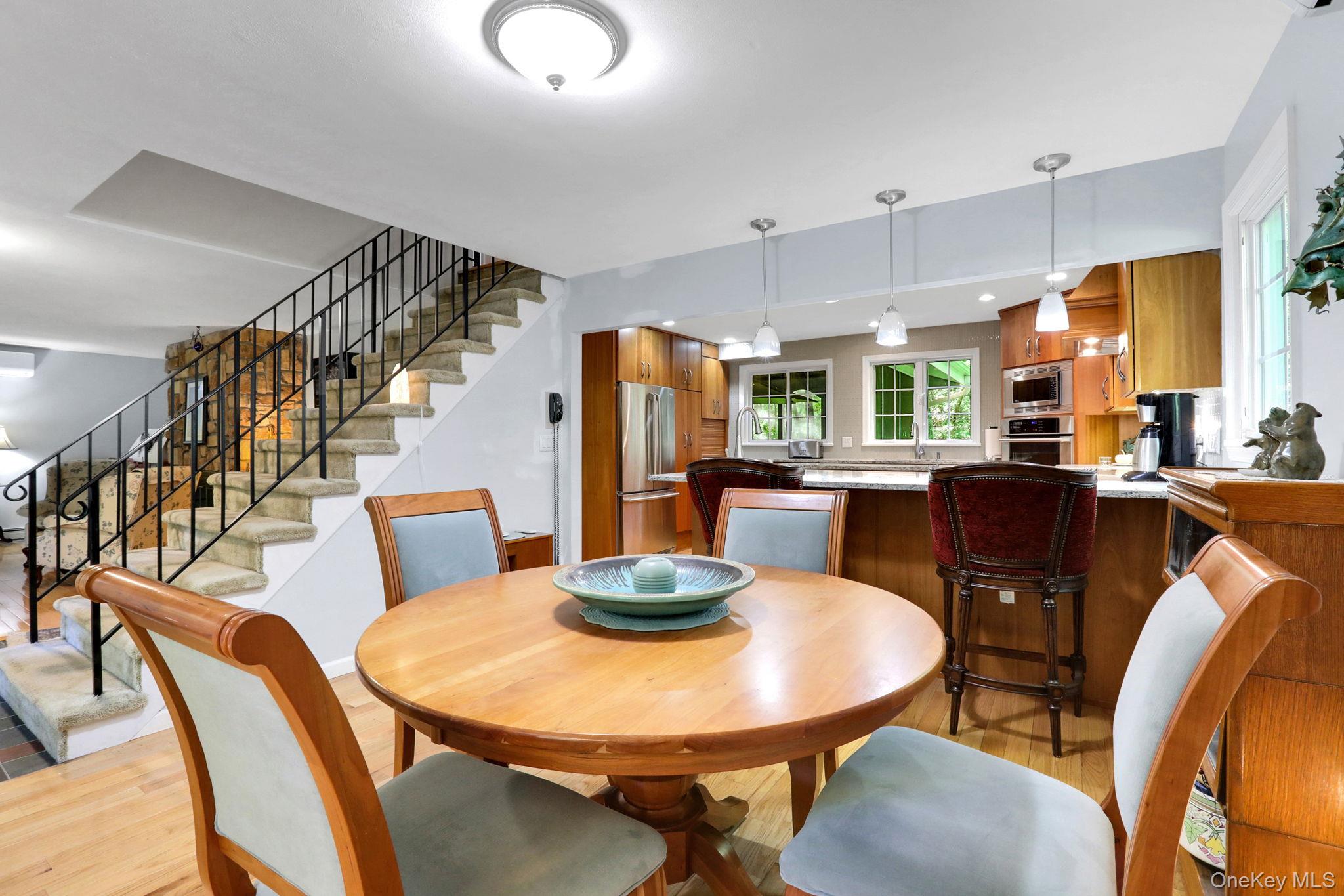 1033 Old Post Road, New Paltz, NY 12561