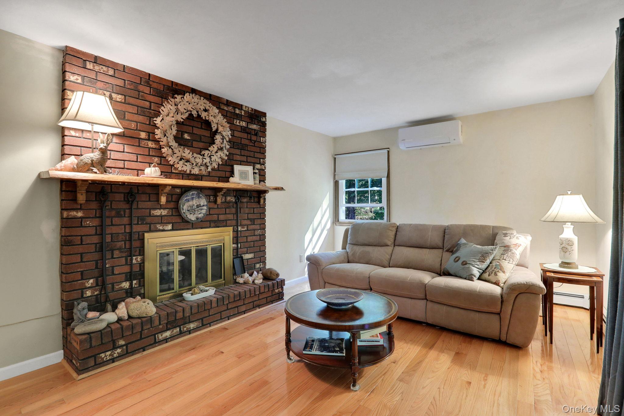 1033 Old Post Road, New Paltz, NY 12561