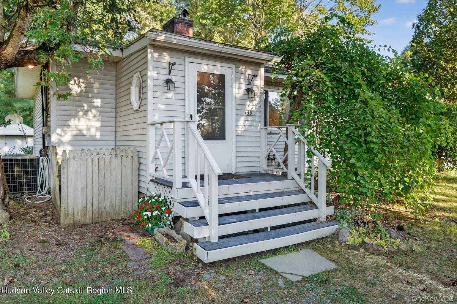 139 N Ohioville Road, New Paltz, NY 12561