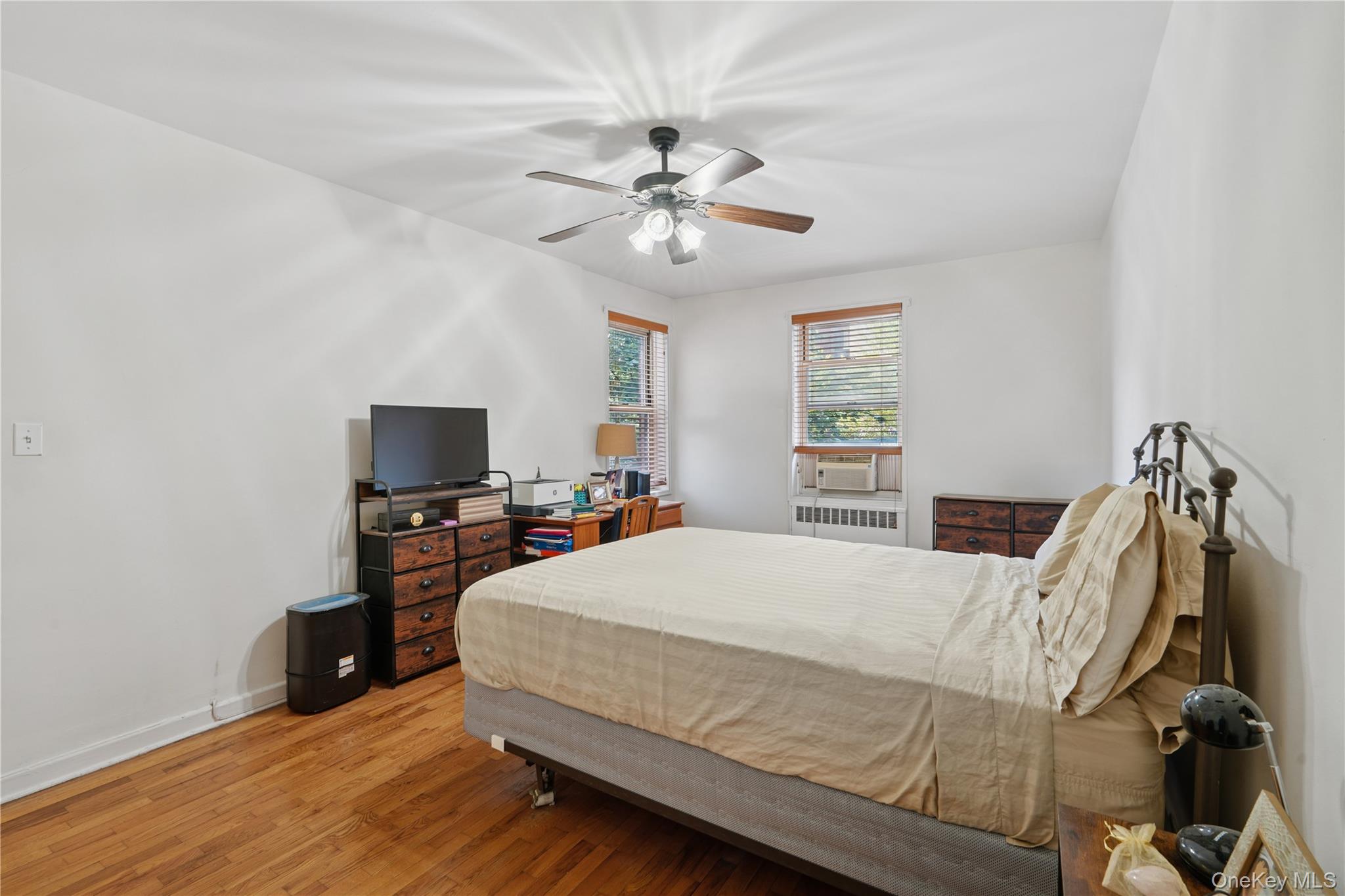 68-61 Yellowstone Boulevard # 216, Forest Hills, NY 11375