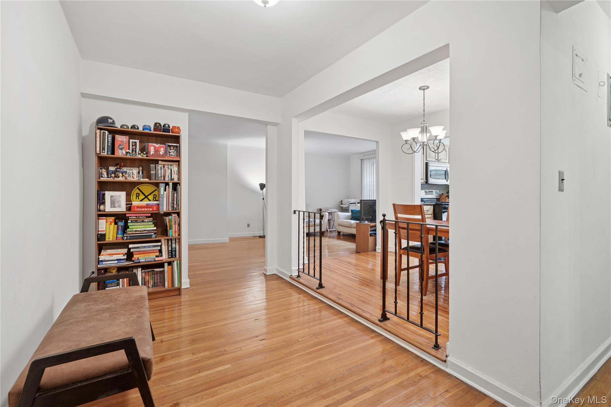 68-61 Yellowstone Boulevard # 216, Forest Hills, NY 11375