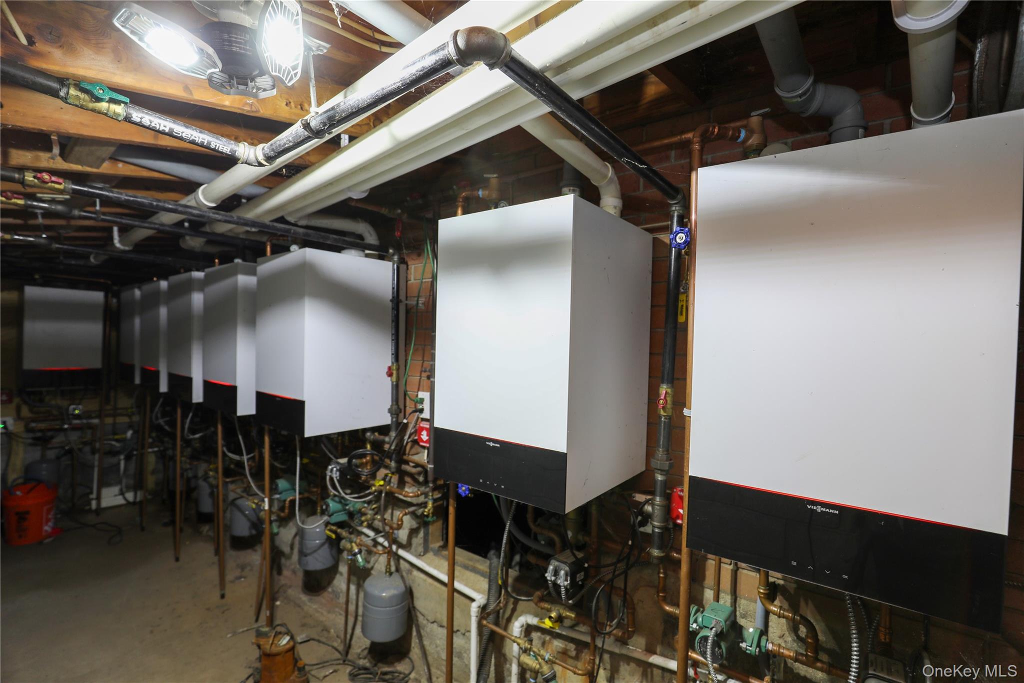 30 Lamb Avenue, Saugerties, NY 12477