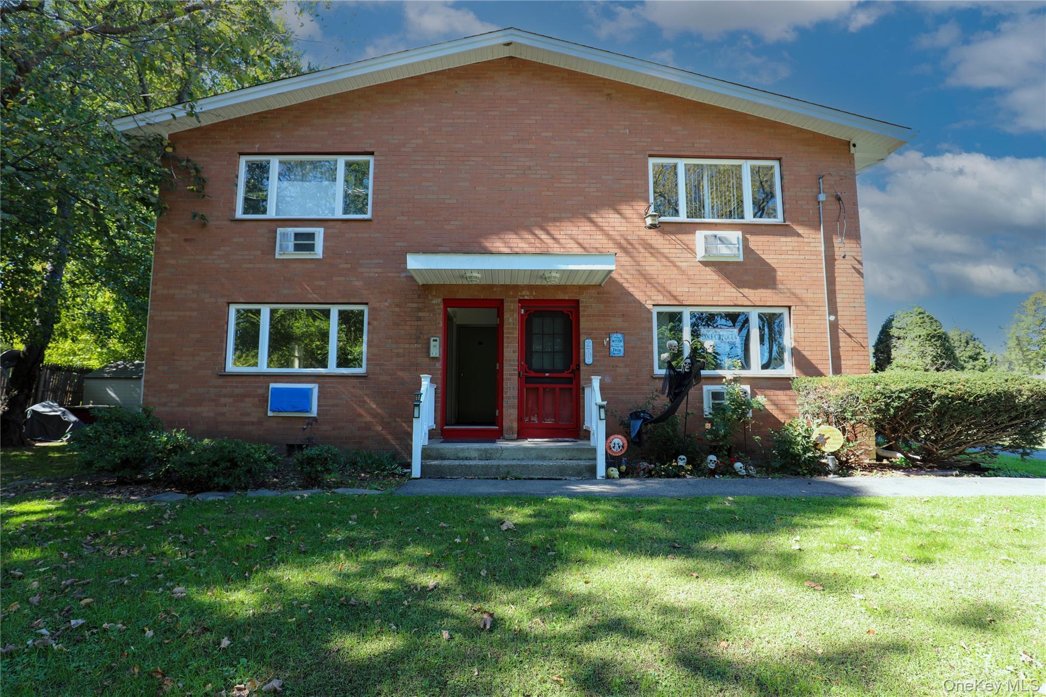 30 Lamb Avenue, Saugerties, NY 12477