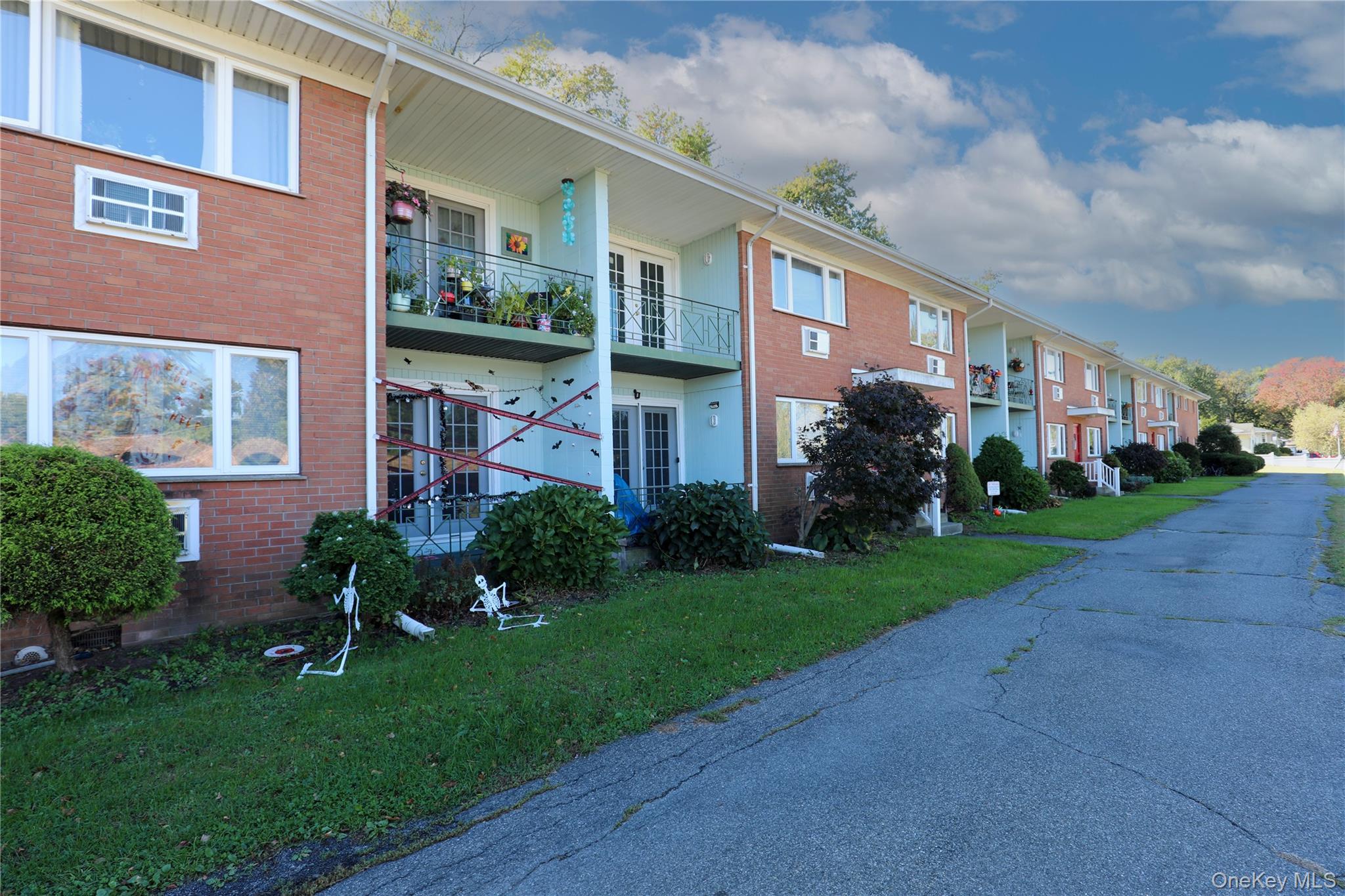 30 Lamb Avenue, Saugerties, NY 12477