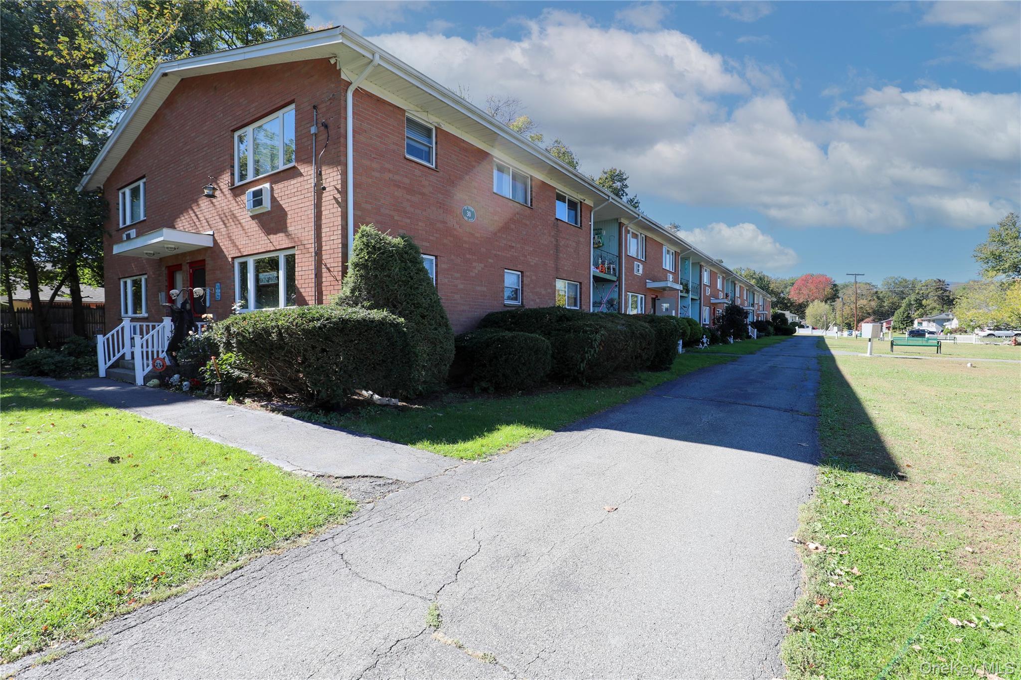 30 Lamb Avenue, Saugerties, NY 12477