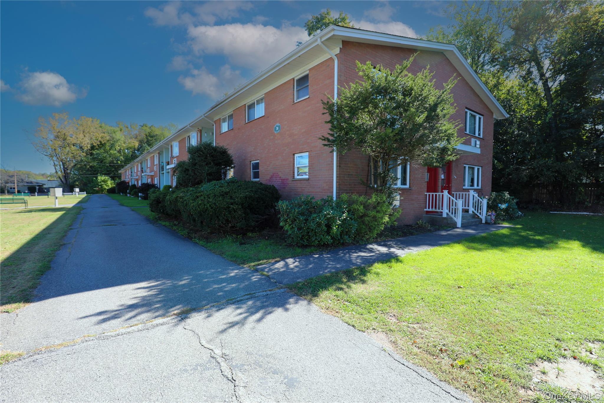 30 Lamb Avenue, Saugerties, NY 12477