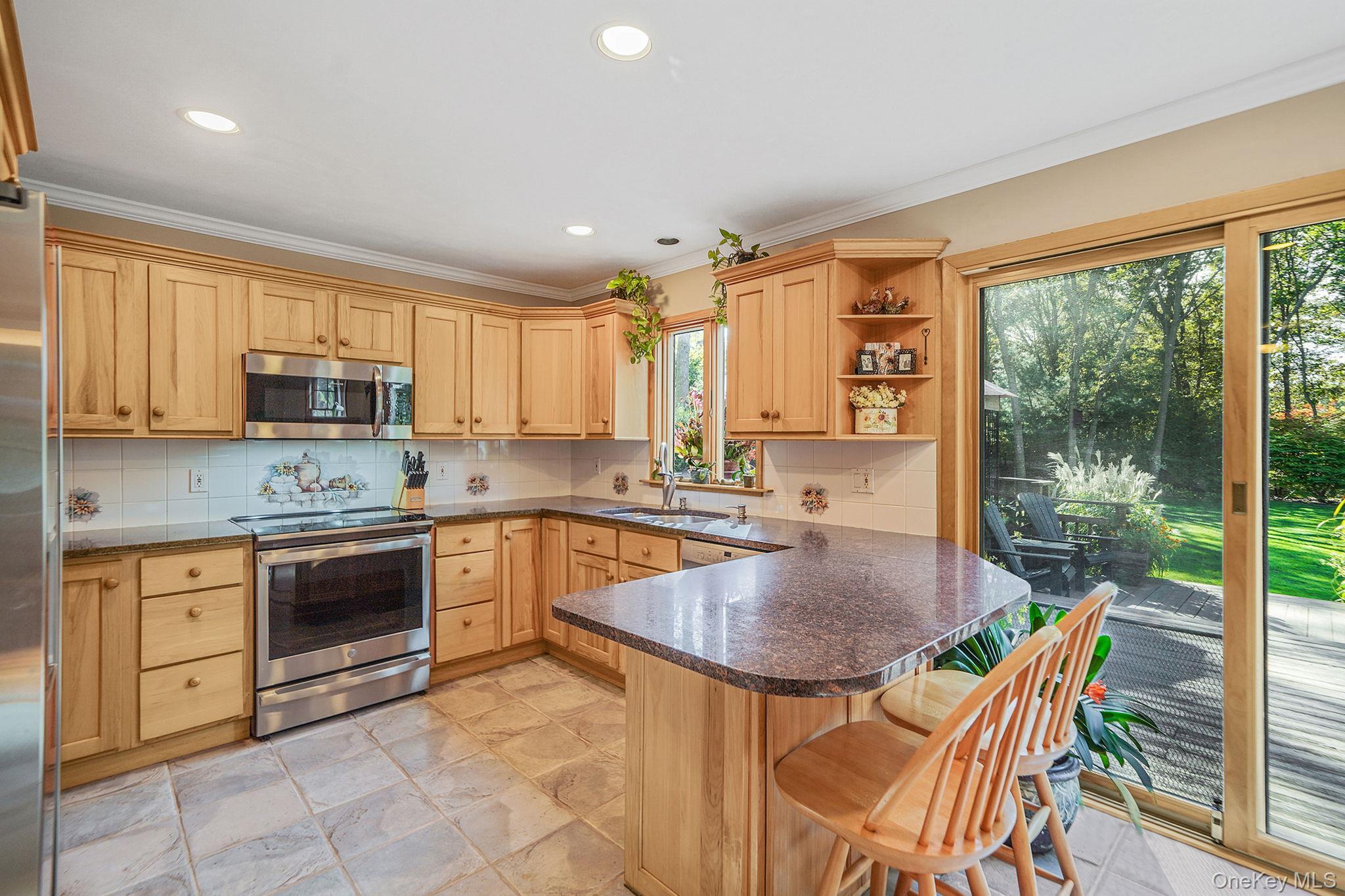 394 Cedarhurst Street, Islip Terrace, NY 11752