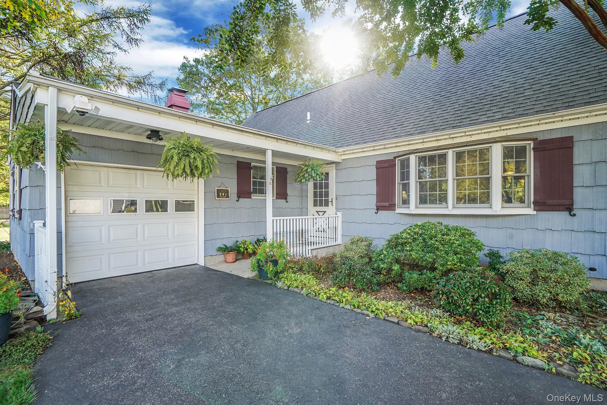 394 Cedarhurst Street, Islip Terrace, NY 11752