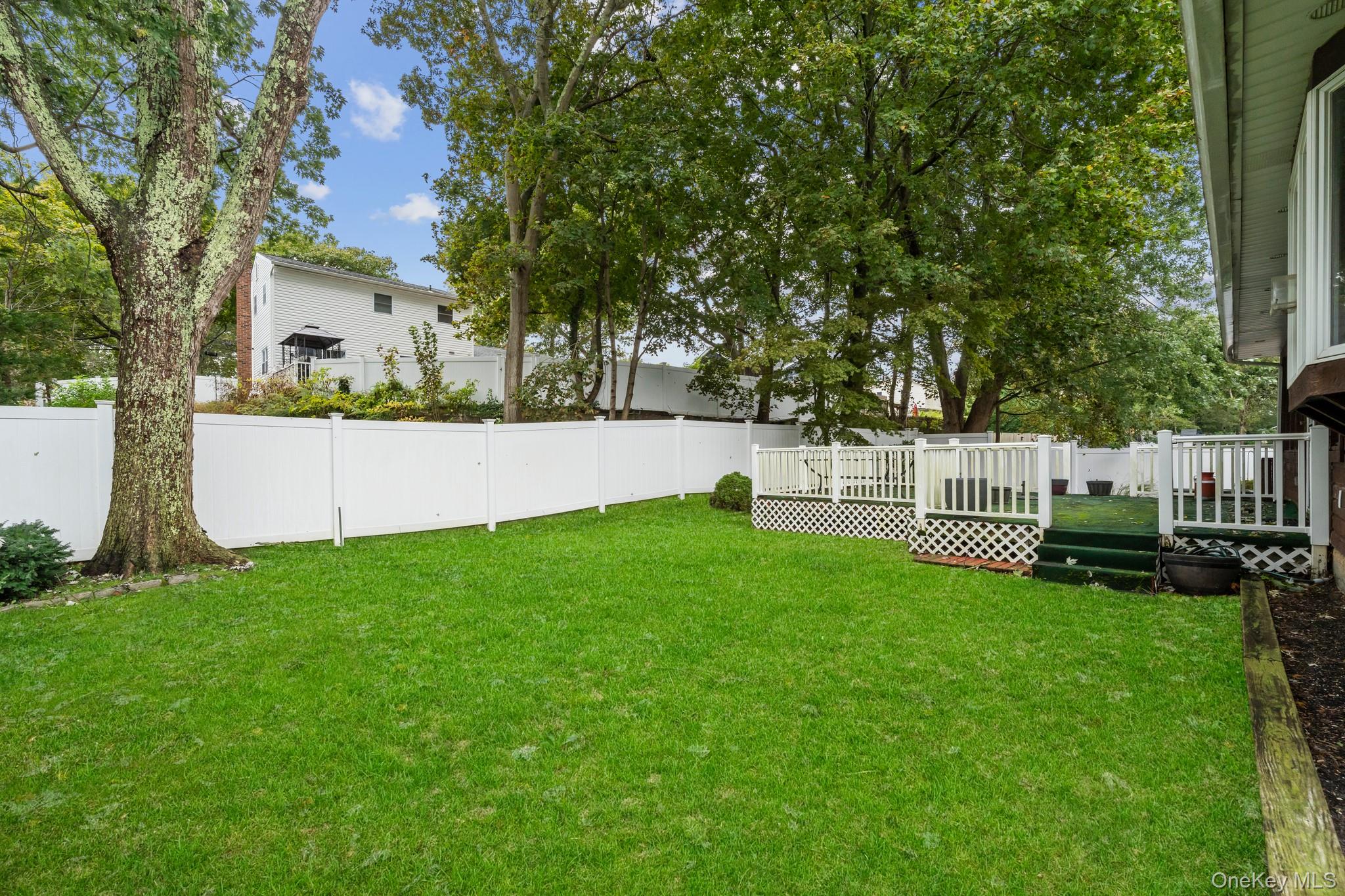 438 Lillian Boulevard, Holbrook, NY 11741