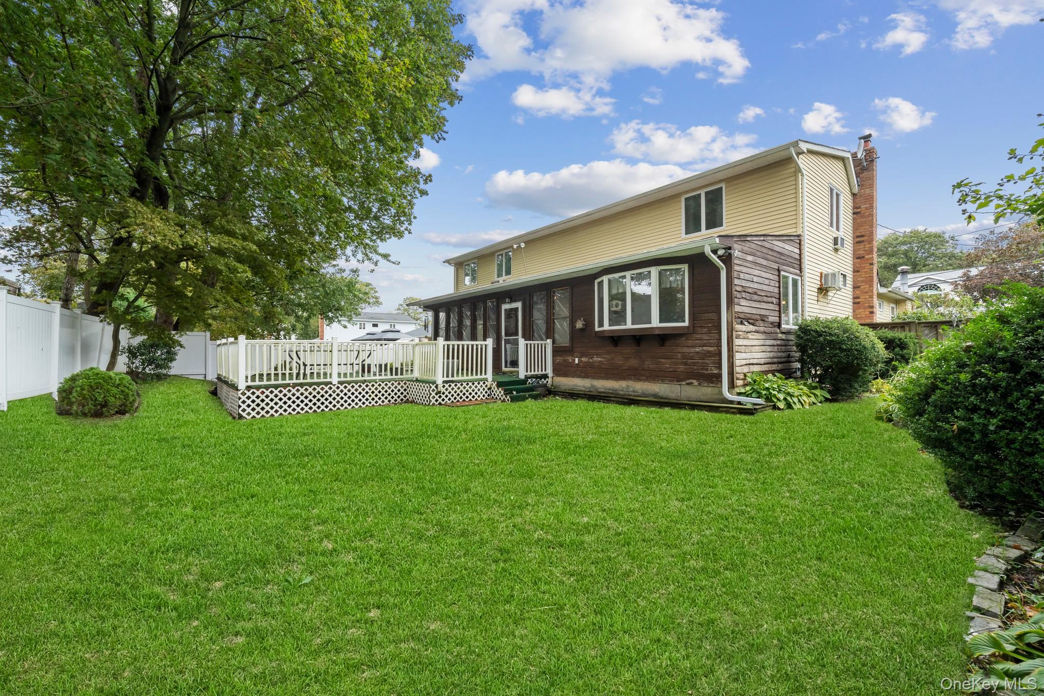 438 Lillian Boulevard, Holbrook, NY 11741