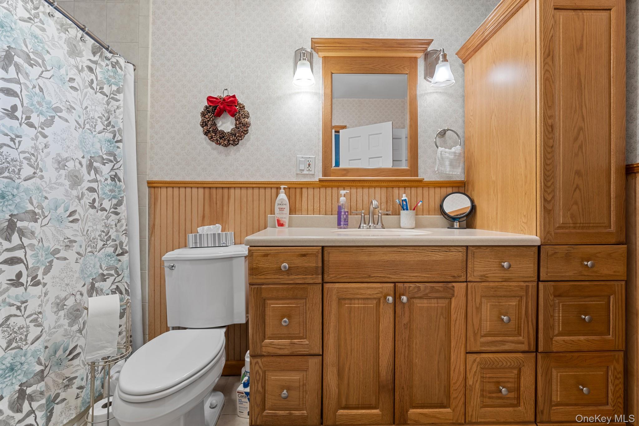 438 Lillian Boulevard, Holbrook, NY 11741