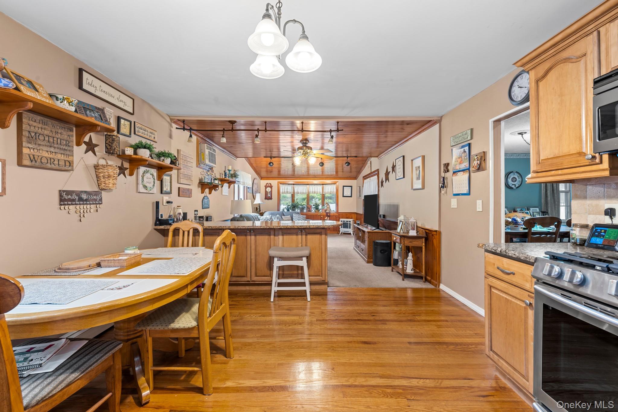 438 Lillian Boulevard, Holbrook, NY 11741