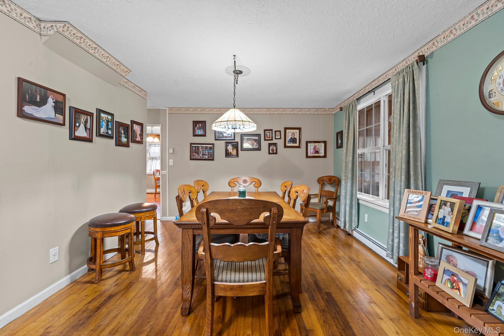 438 Lillian Boulevard, Holbrook, NY 11741