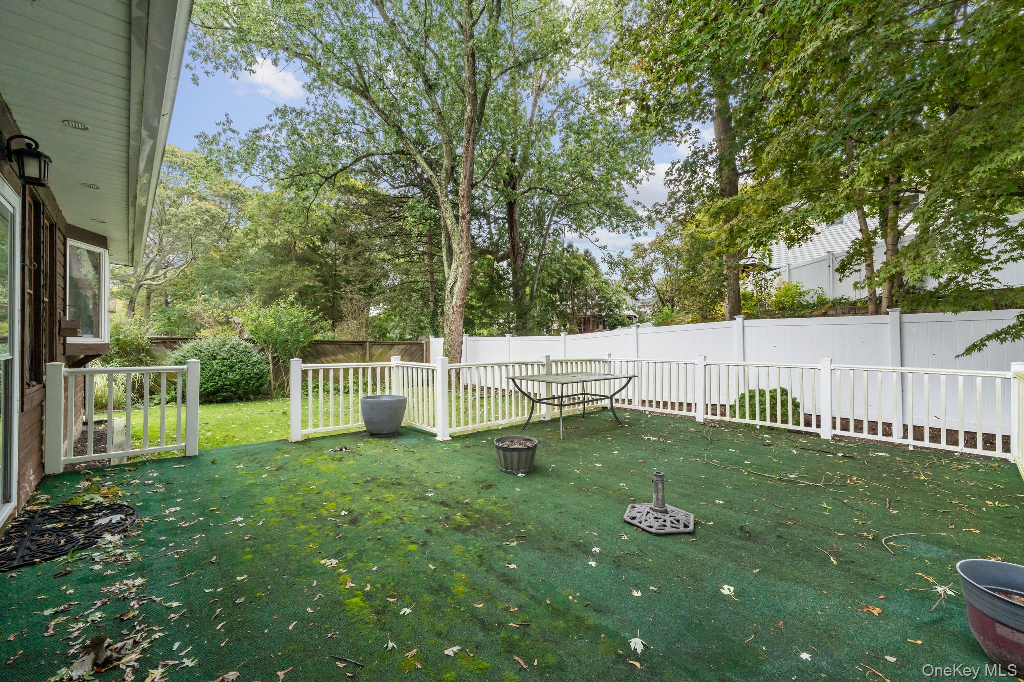 438 Lillian Boulevard, Holbrook, NY 11741