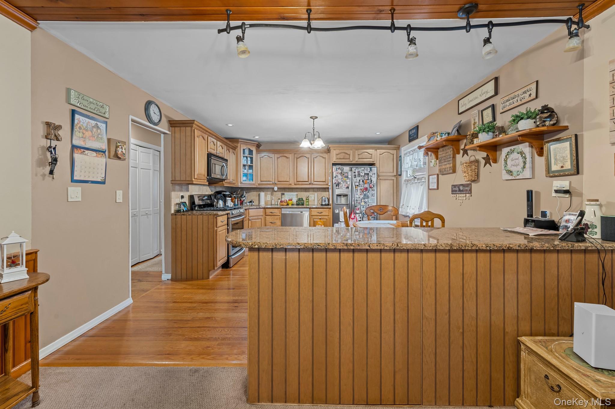 438 Lillian Boulevard, Holbrook, NY 11741