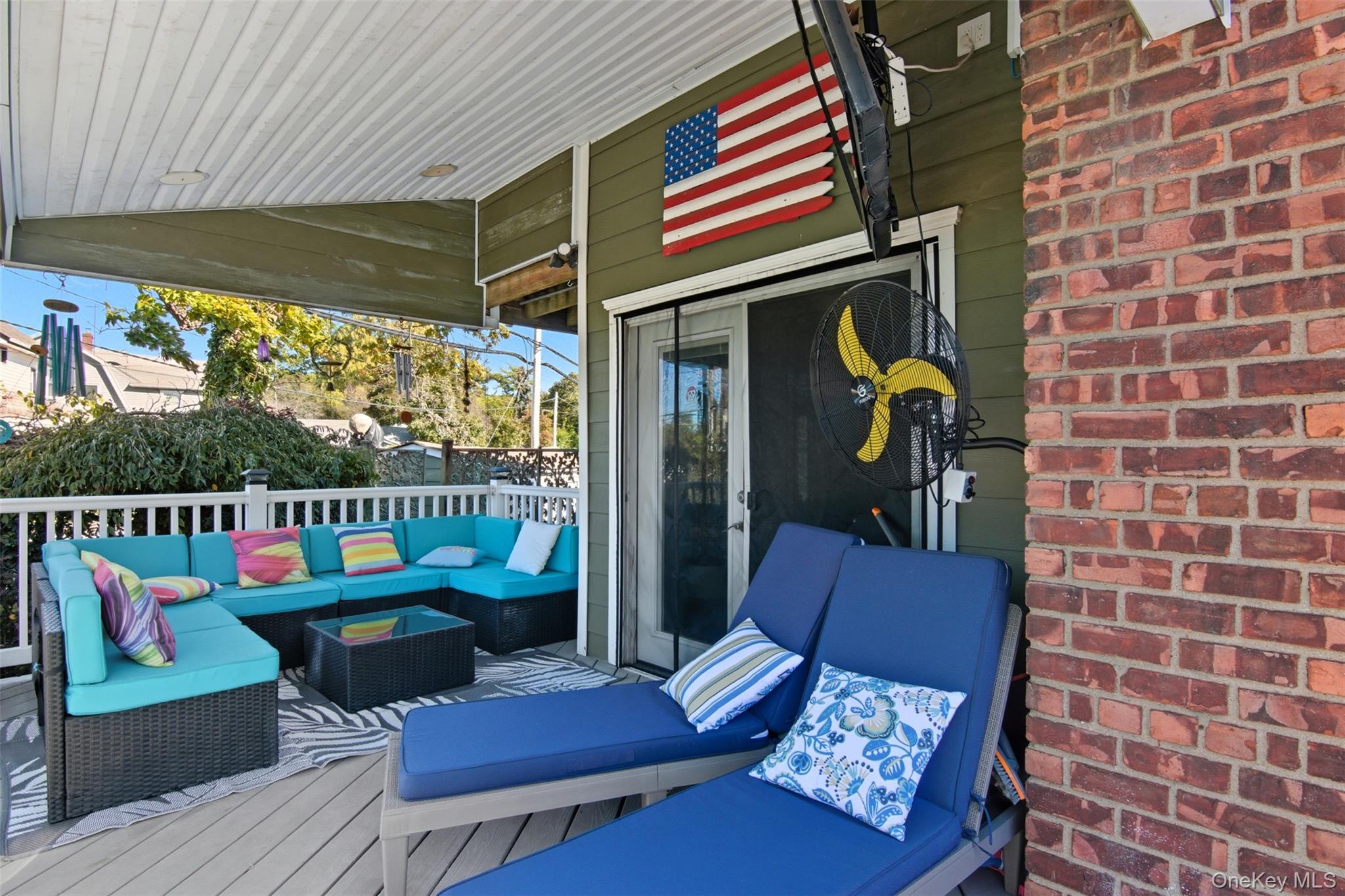 9 Coral Court, Malverne, NY 11565