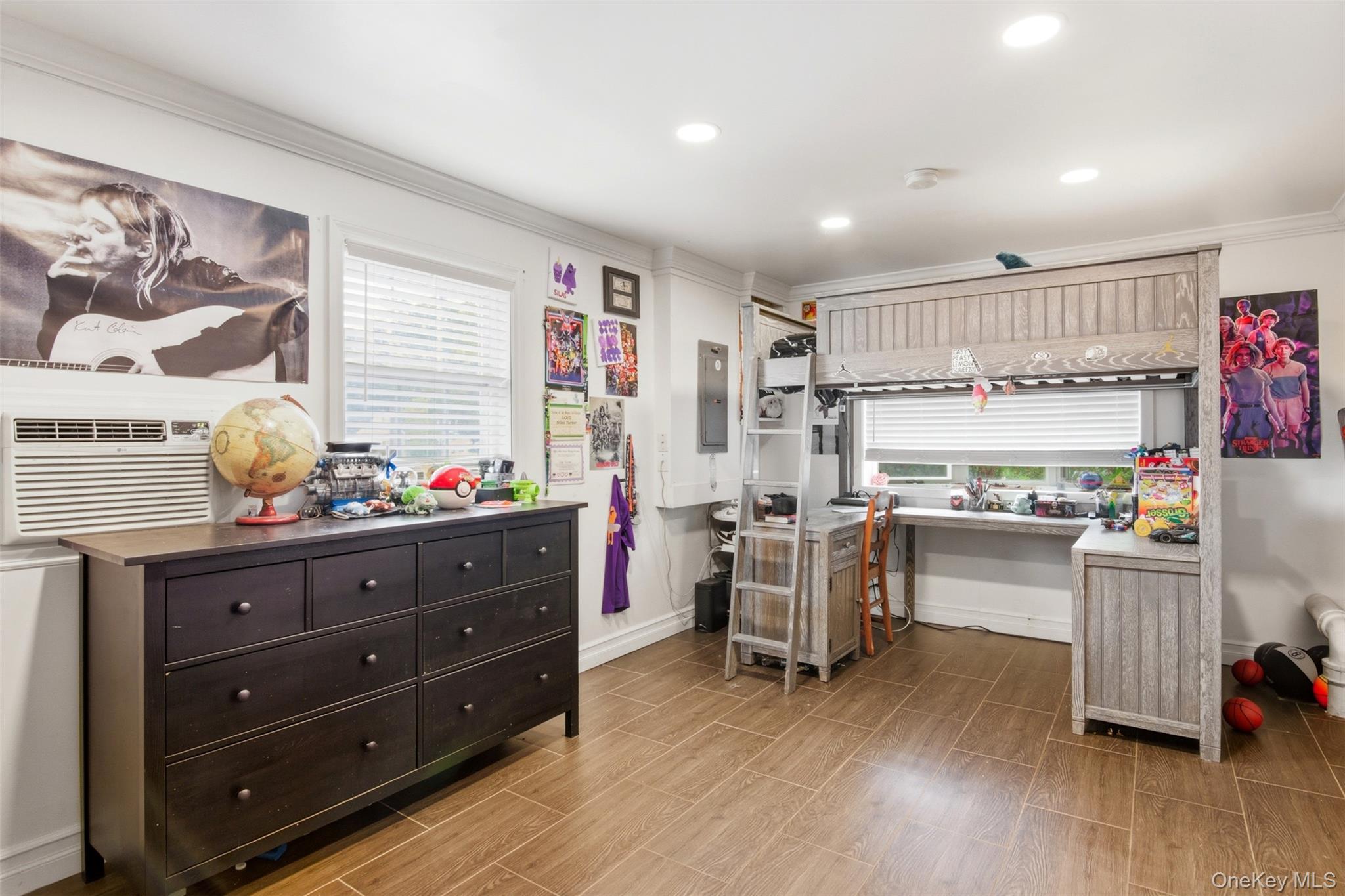 9 Coral Court, Malverne, NY 11565