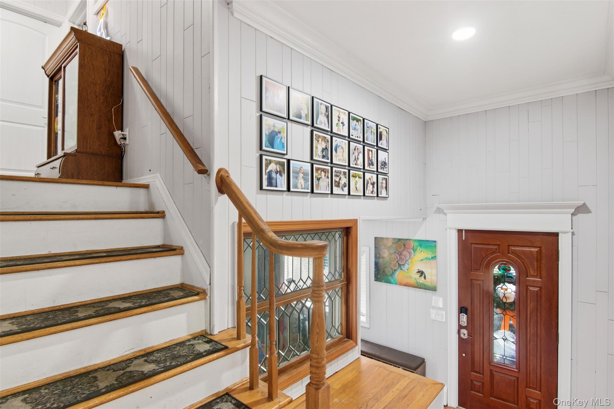 9 Coral Court, Malverne, NY 11565