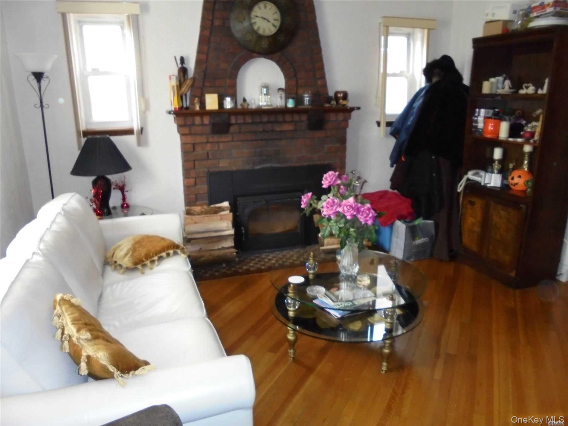 915 Wallace Avenue, Baldwin, NY 11510