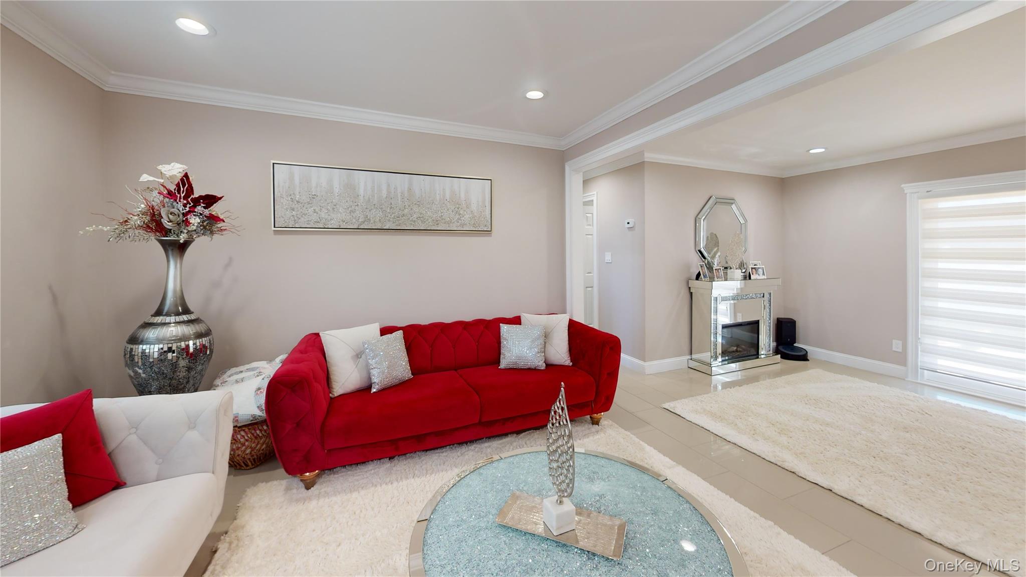 125 Spruce Street, Lindenhurst, NY 11757