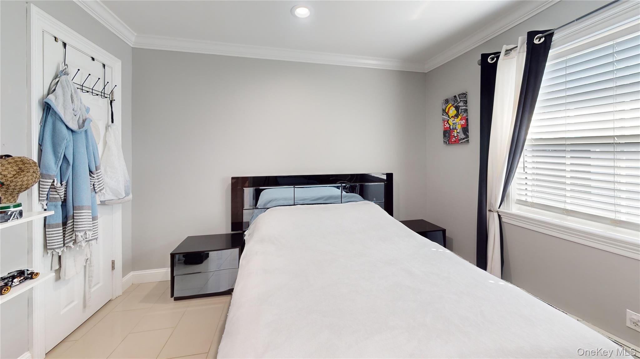 125 Spruce Street, Lindenhurst, NY 11757