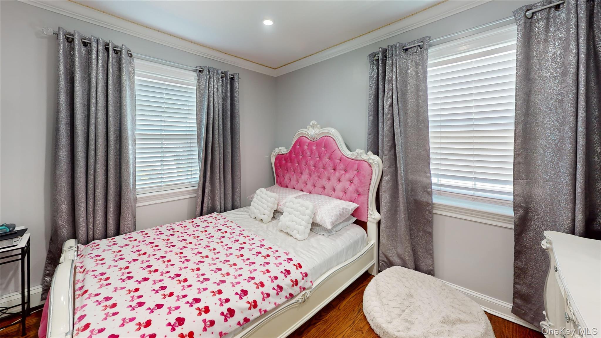 125 Spruce Street, Lindenhurst, NY 11757